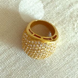 Costume gold bling ring